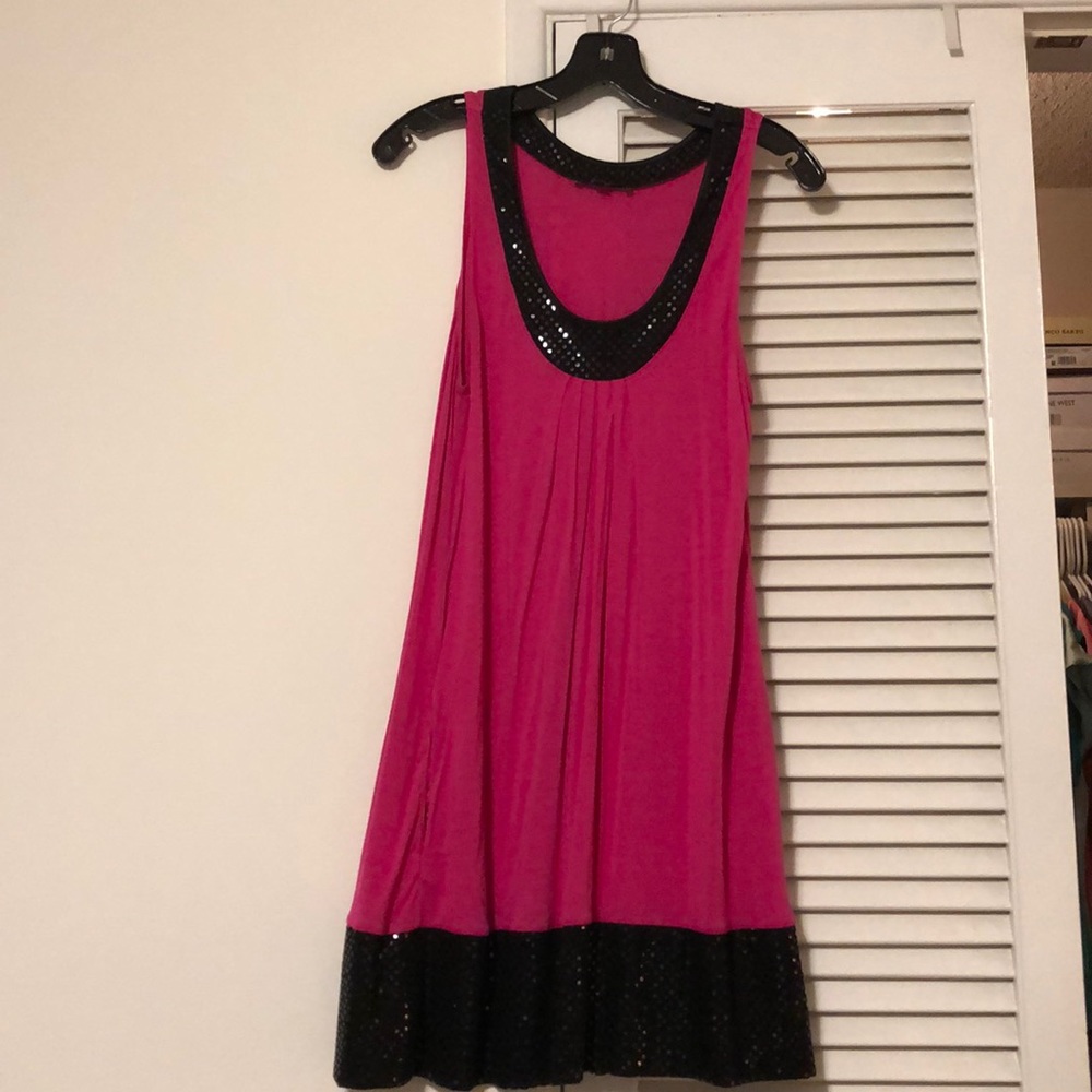 EUC - Express Pink dress w/black sequins & pockets